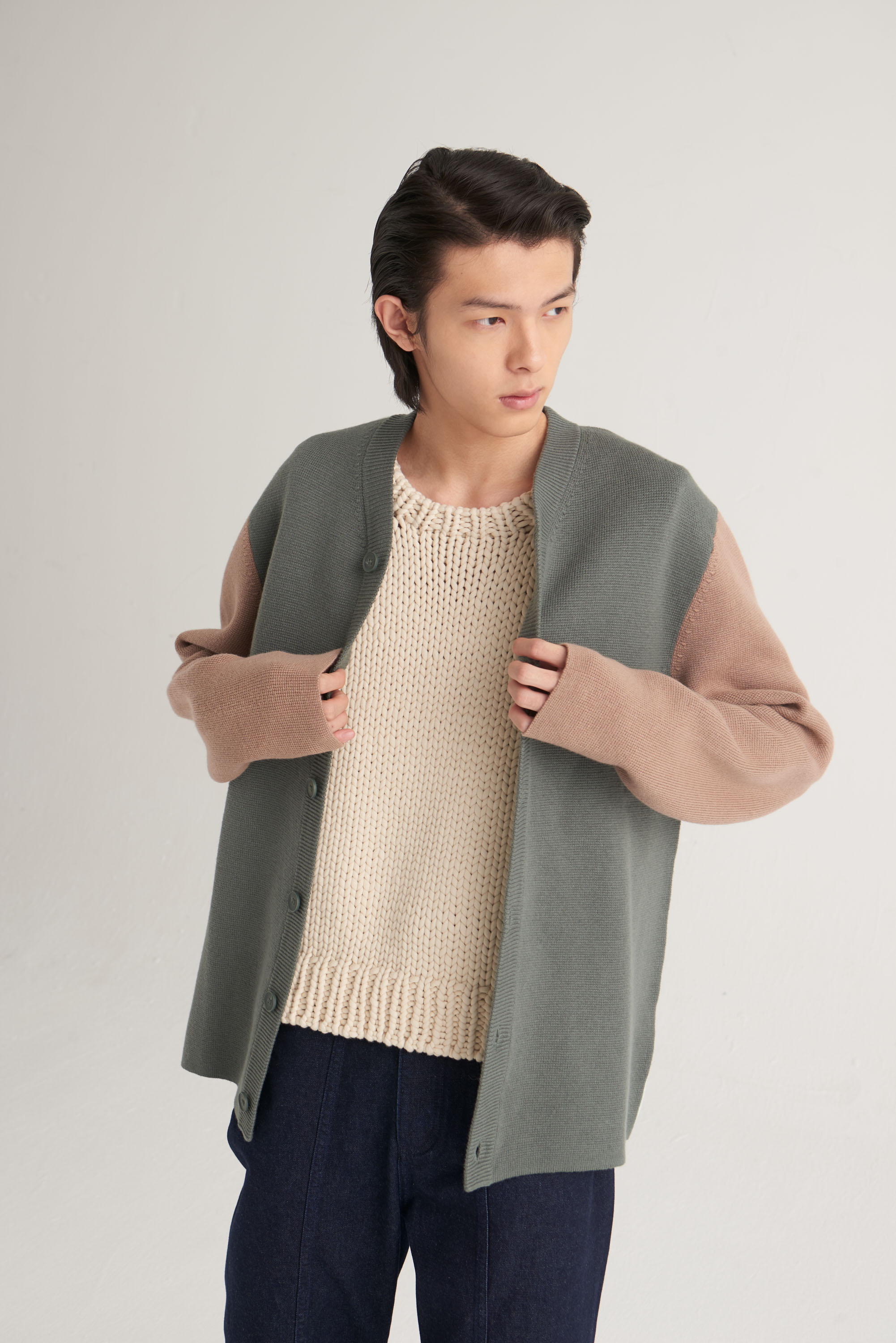 棉毛混纺v领开襟衫