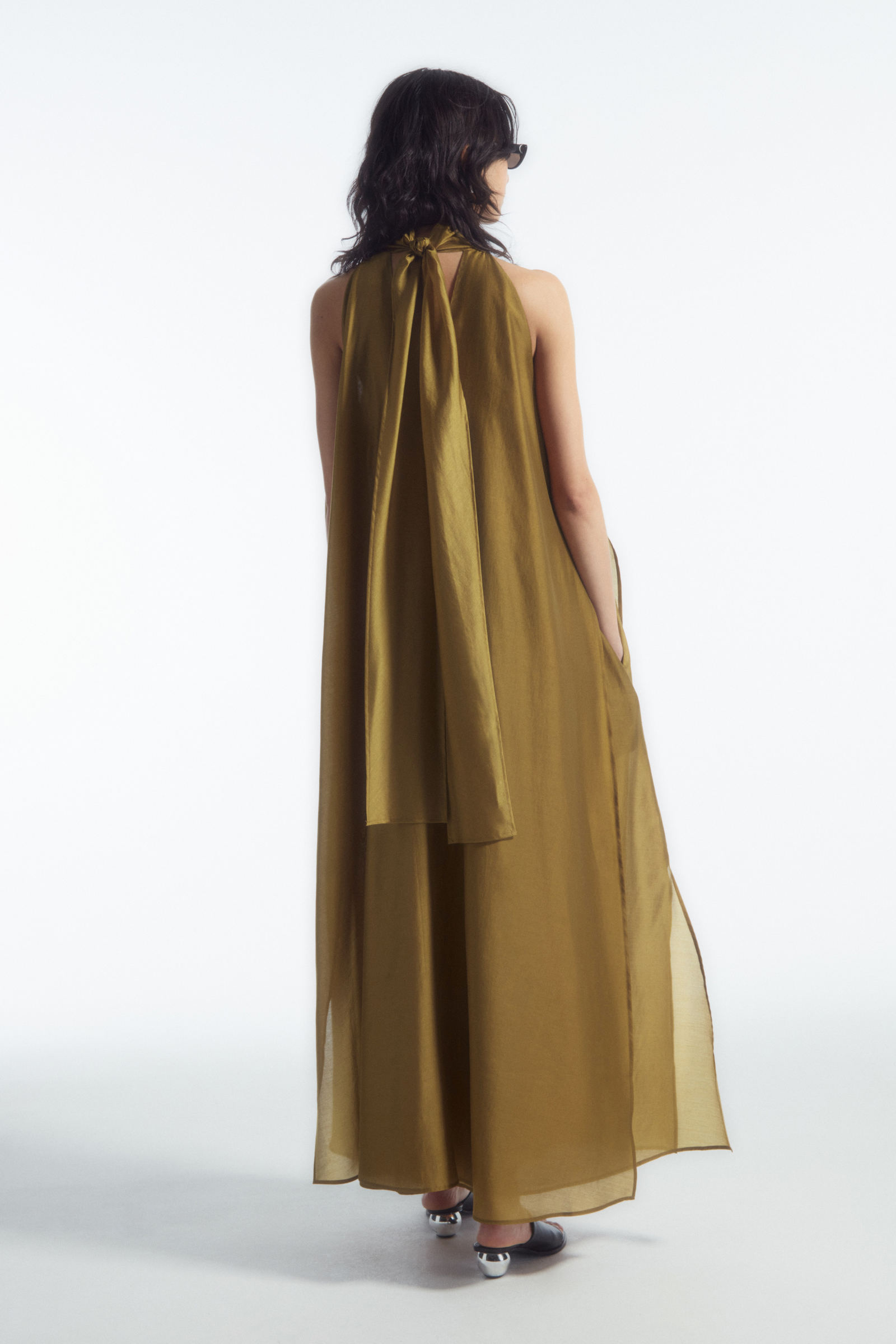 215B18027预购连衣裙👗【包括内搭安全裤】｜裙子有隐形拉链设计
