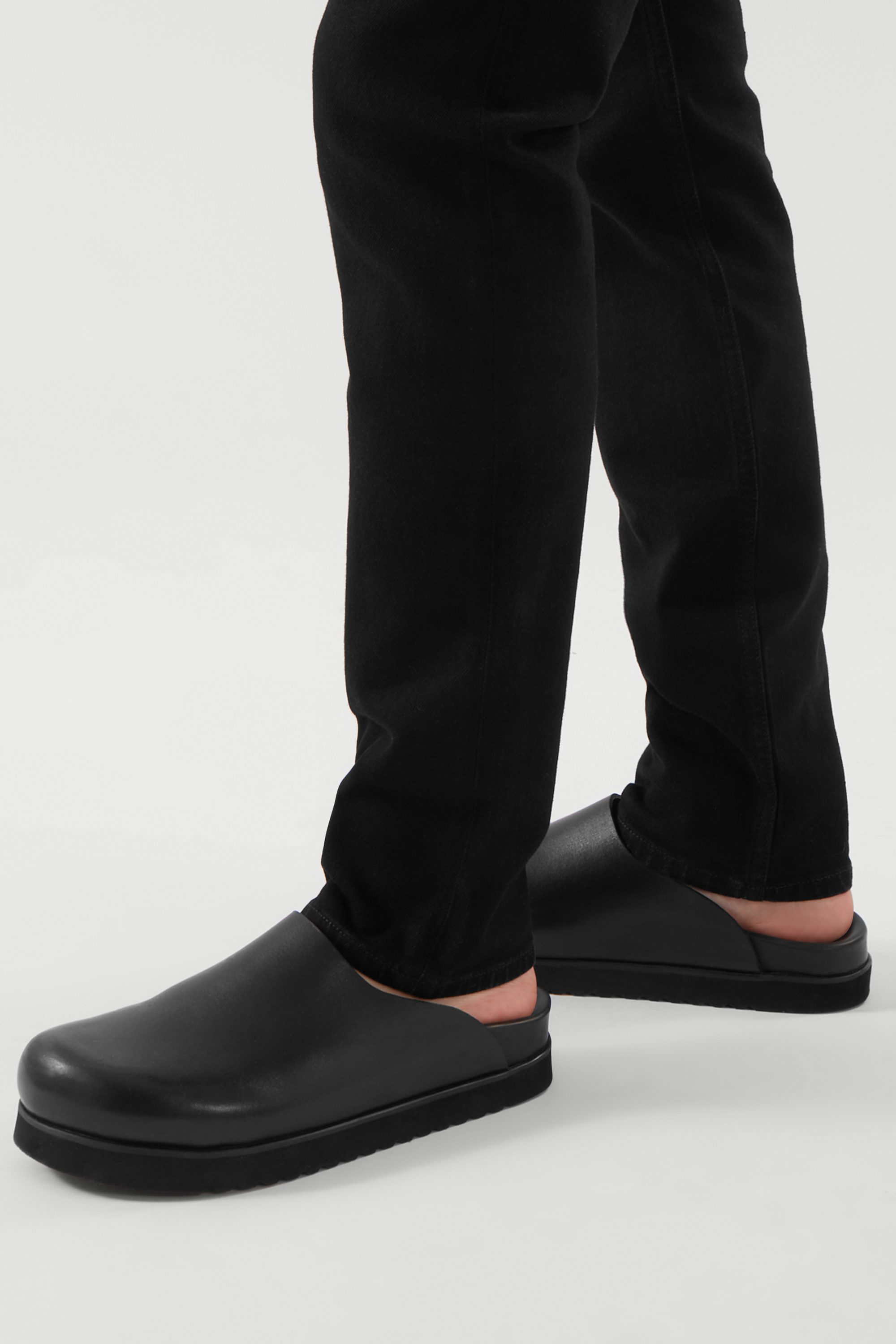 牛皮革厚底穆勒鞋 - cos官网