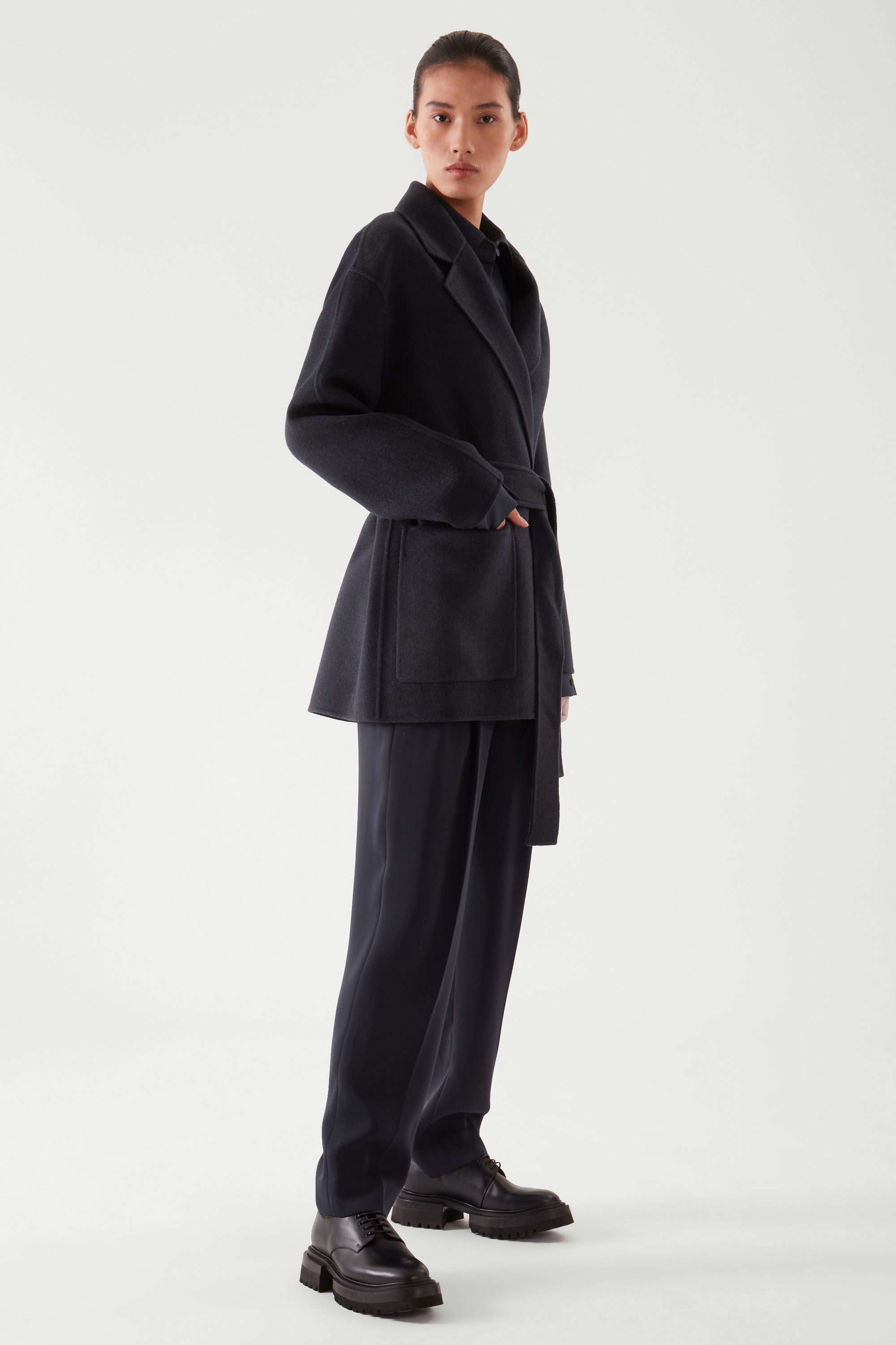 休闲翻驳领系带大衣 - cos官网