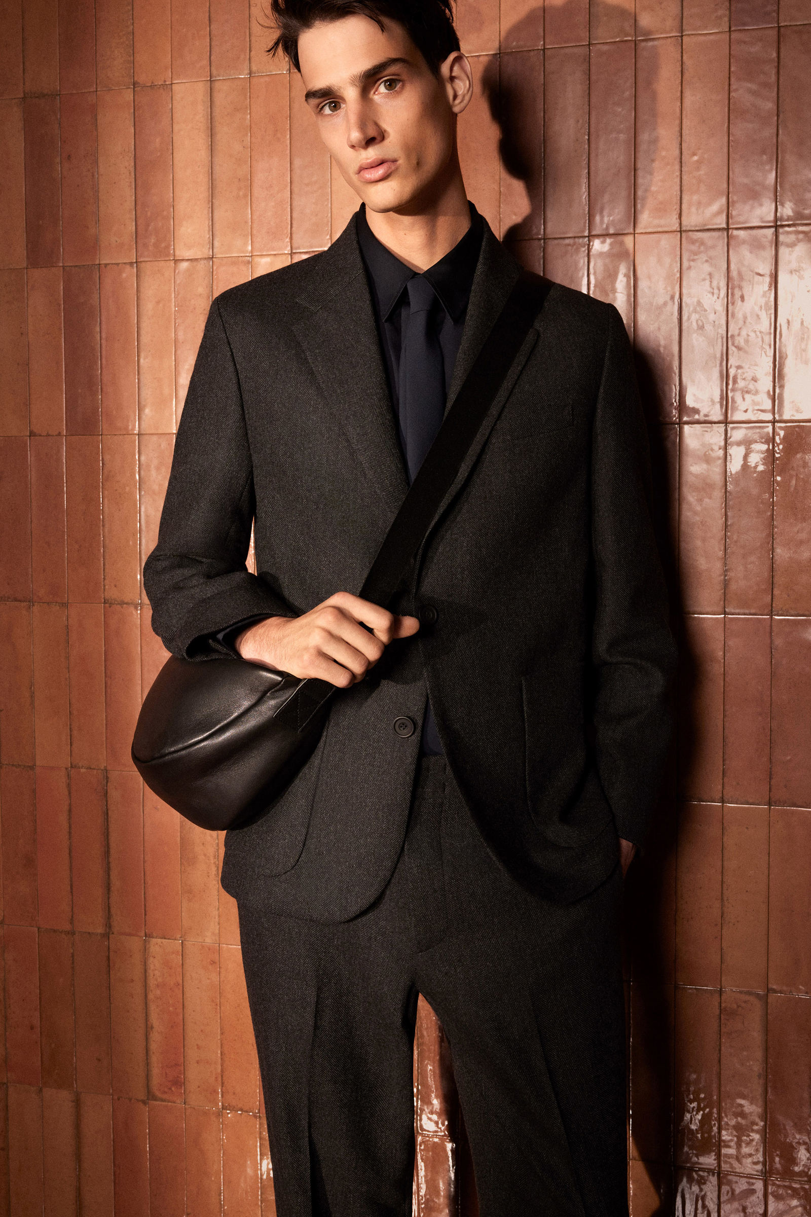 風景柄ショール グレーと黒 大型：135*135cm户外斗篷仿羊绒两面 OVERSIZED SCARF COAT ZW COLLECTION - Dark brown | ZARA